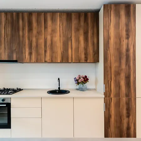 Apartment Rootsone I 1 Bedroom W Parking *
