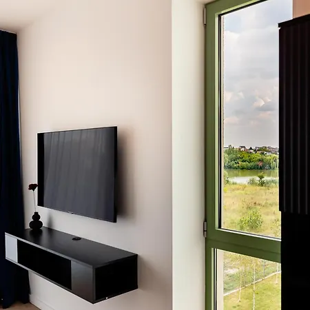 Rootsone I 1 Bedroom W Parking Bucharest