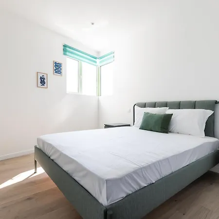 Rootsone I 1 Bedroom W Parking
